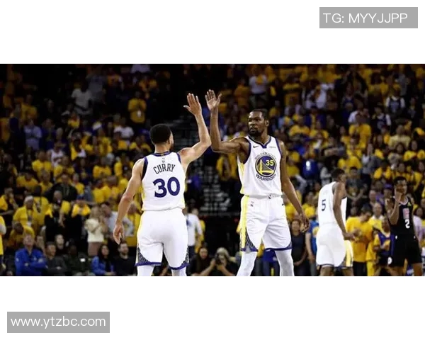 快船大胜系列赛首战,击败马刺:全面解析精彩对决 快船大胜系列赛首战,击败马刺:全面解析精彩对决