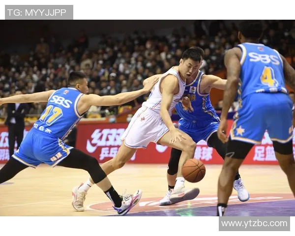 山东高速男篮迎战江苏队力争主场胜利全力以赴展现团队精神 山东高速男篮迎战江苏队力争主场胜利全力以赴展现团队精神